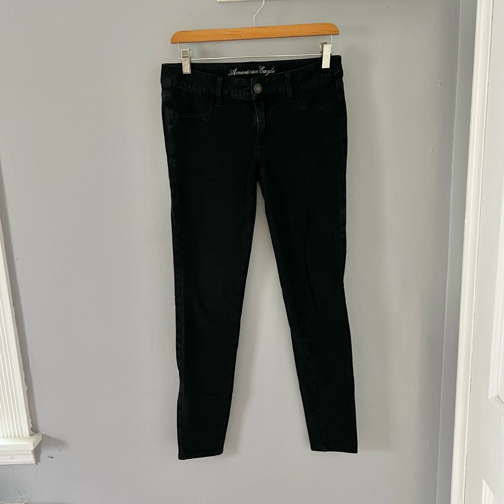 American Eagle Black Super Stretch Jeggings 6 Regular